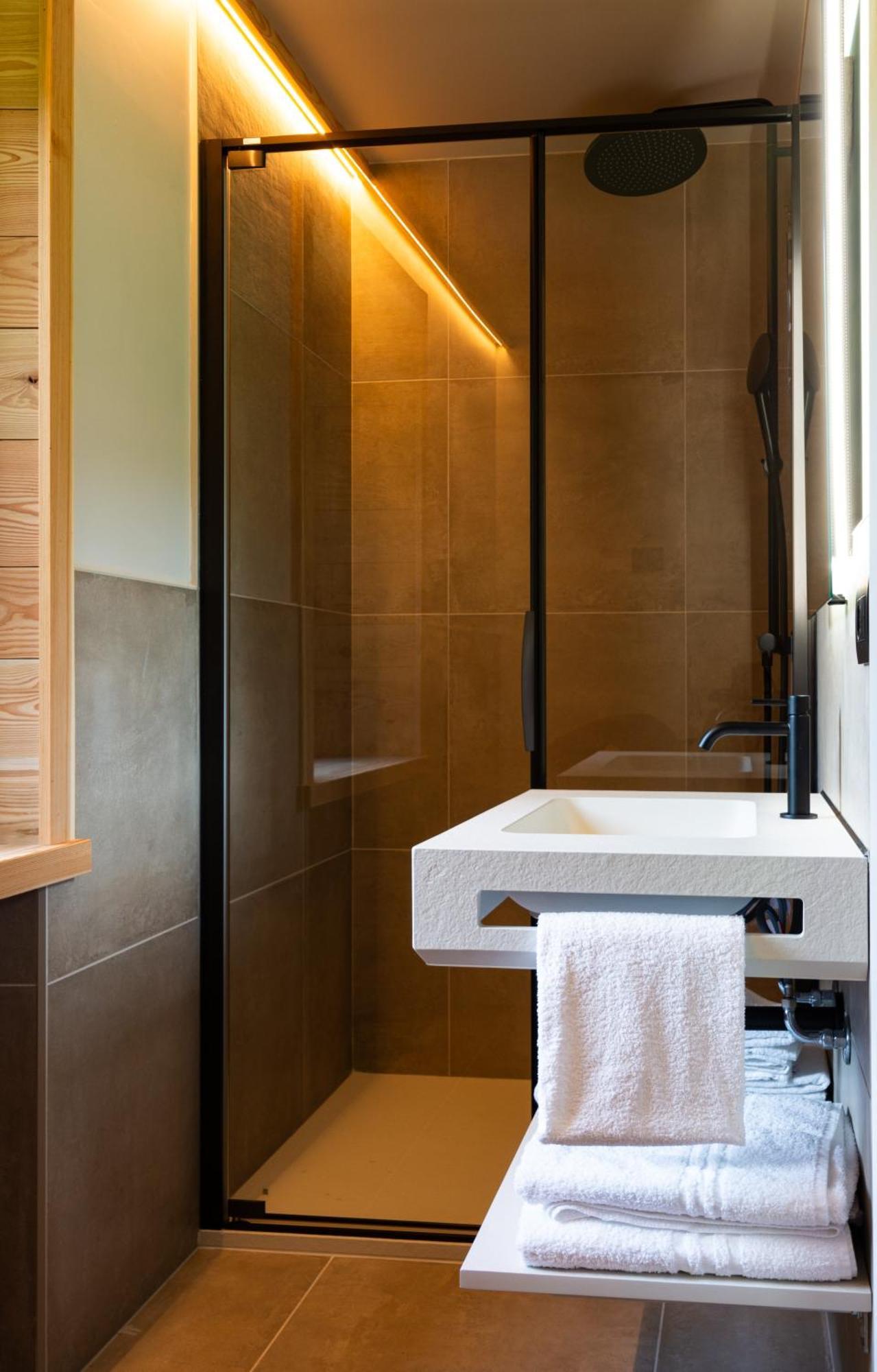 Albergo Monte Cervino ชัมโปลุก ภายนอก รูปภาพ